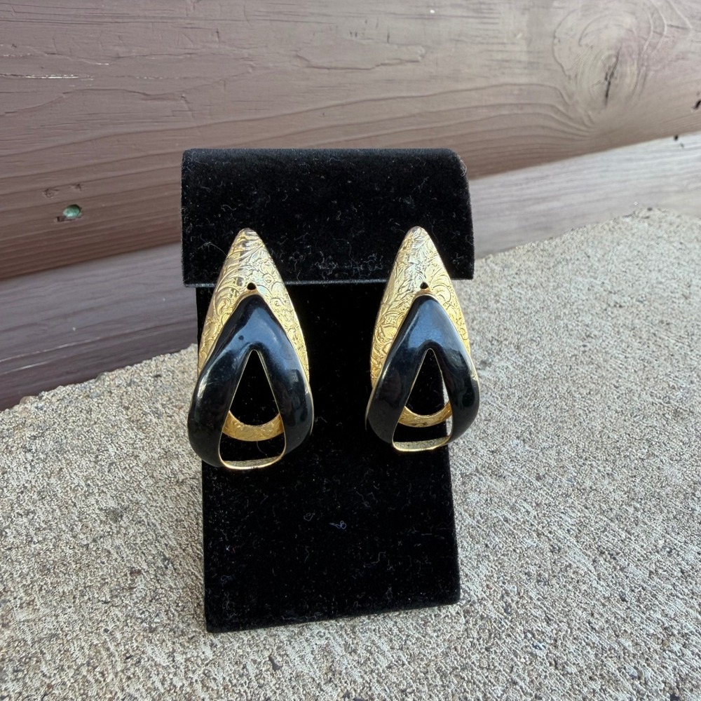 Vintage 80s Gold Tone Etched Black Enamel Teardrop Statement Earrings Art Deco